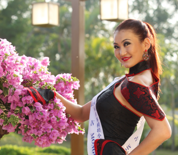 “Miss Mongolia-2013” тэмцээний шилдэг 20 оролцогчийн нэг Б.Баттогтох